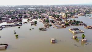 Inundații catastrofale în Asia de Sud: sute de mii de persoane evacuate Asia de Sud se confruntă cu inundații devastatoare, cauzate de ploile musonice neobișnuit de intense din acest an. India, Bangla