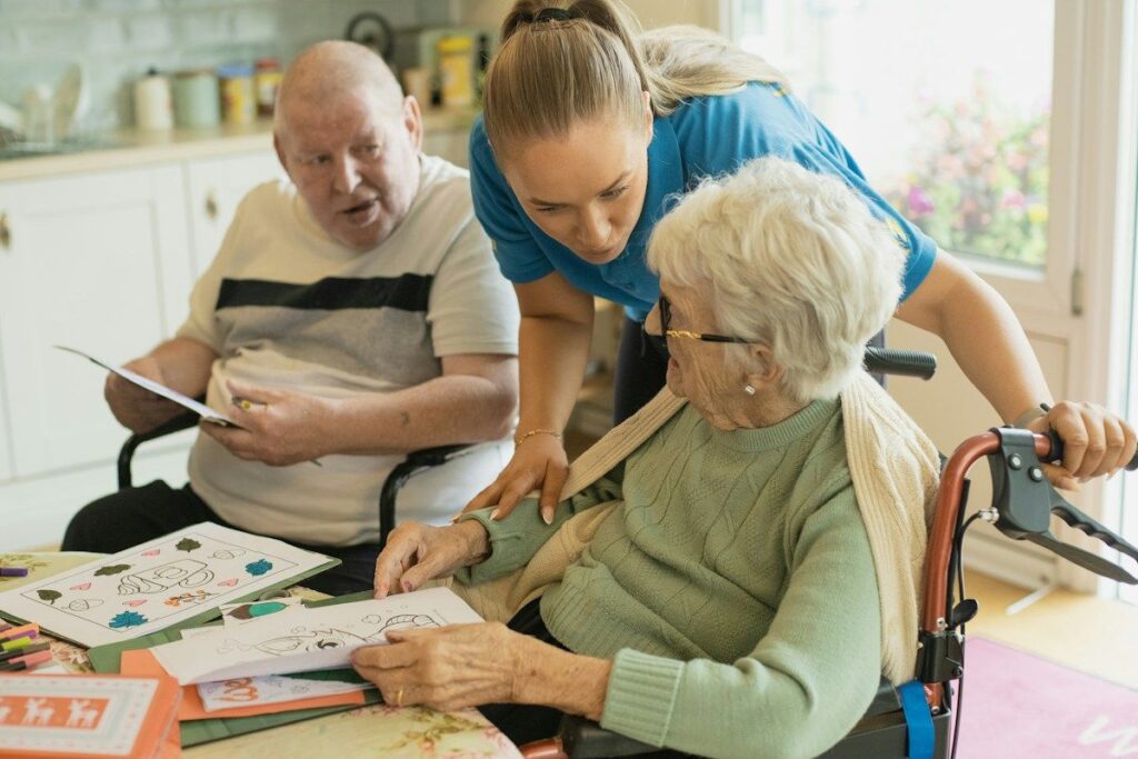 Îngrijitor/îngrijitoare la domiciliu (carer)
