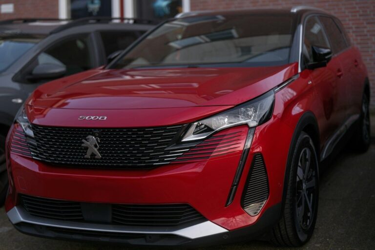 Peugeot 208 2019, garanție de la dealer