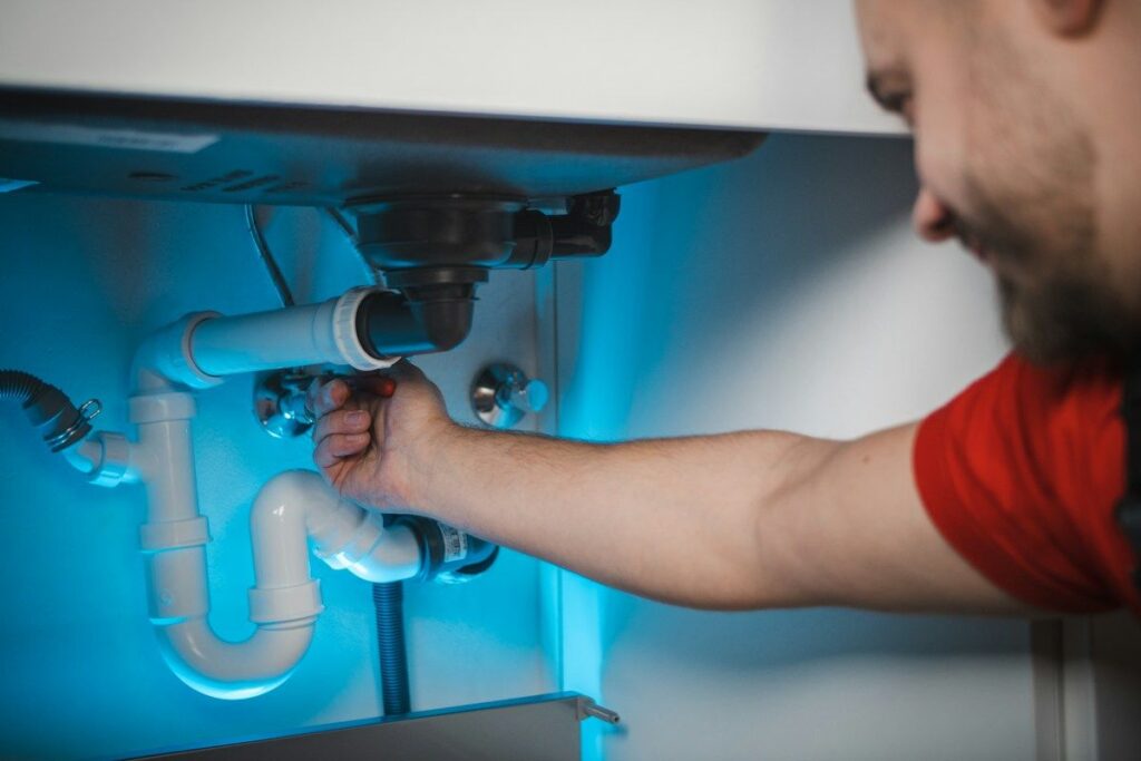 Instalator – reparații centrale și urgențe