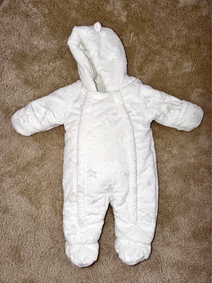 baby pramsuit