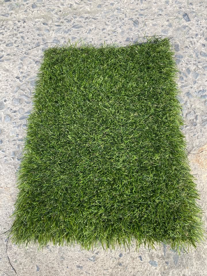 PREMIUM ARTIFICIAL GRASS 38mm NOW £ 8.99 Sqm ( £ 7.52 square yard ) 18mm From £ 4.99 Sqm – poza 3