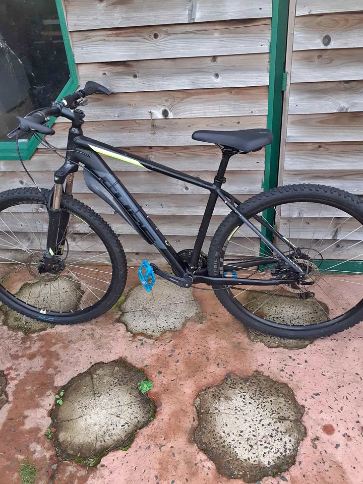 Cube Mountain bike
