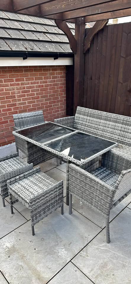 Grey Garden 7 seat set