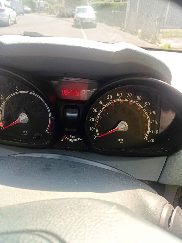 2010 Ford Fiesta – poza 2
